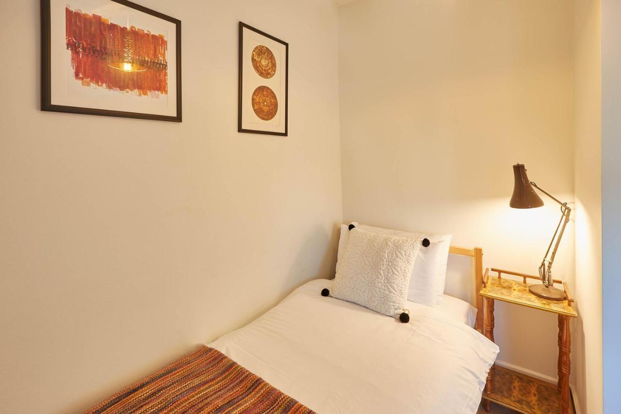 Host & Stay - Artist House Loftus Екстер'єр фото