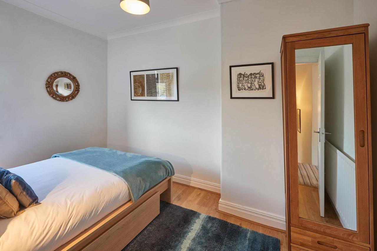 Host & Stay - Artist House Loftus Екстер'єр фото